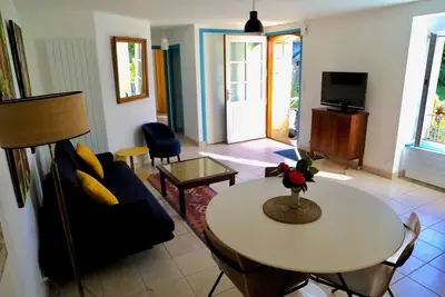 Image de Gite Cosy et Chaleureux Pour 2/3 Personnes Au Calme Entre Terre Et Mer