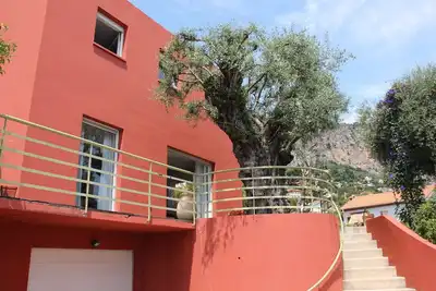 Image de Eze sur mer maison 3 minutes à pied de la plage