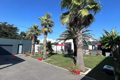 Image de Maison neuve, Jacuzzi, Terrasse, Proximité Plages et Commerces