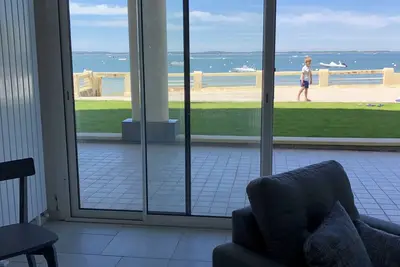 Image de Logement dans  copropièté  de standing rez de jardin neuf 120m2 sur la plage