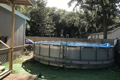 Two blocks from the beach with a free golf cart