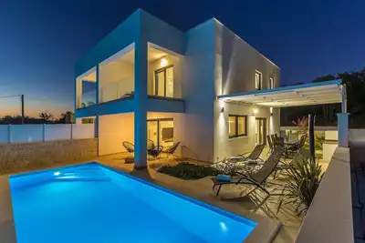 Image de Belle maison à Linardici avec WiFi