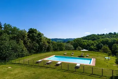 Image de Belle maison de vacances privée avec Wifi, piscine privée, Tv, patio, vue panoramique, parking