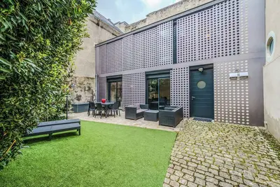 Image de Maison d'architecte Tours centre jardin, terrasse, climatisation, parking 5 p