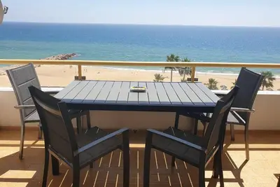 Image de Acr Holiday Apartment│Front Line Ocean View