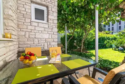 Image de Appartement de deux chambres avec la terrasse Fazana (A-18334-a)