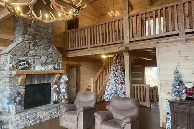 Image de Selah View  Stunning 5 Br mountain lodge - Incredible views, 3mi to Pigeon Forge
