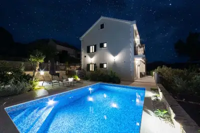 Image de Villa Sun Garden - 4 star villa with heated swimming pool, 50m from the sea