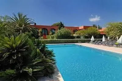 Image de Trés bel appartement de standing sur l Ile des Loisirs 5mn à pied de la plage