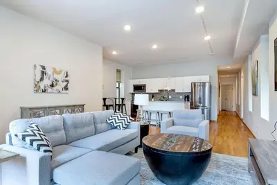 2 Suites, 2 Floors in Downtown Chicago