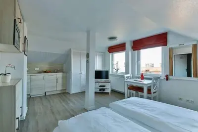 Image de Haus Brönshoog, Appartement 11 in strandnaher Lage