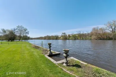 Image de Riverfront rental