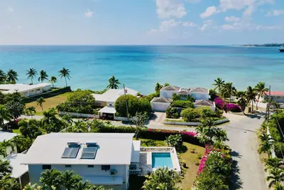 Image de Lovely holiday villa with swimming pool, very close to the beach.