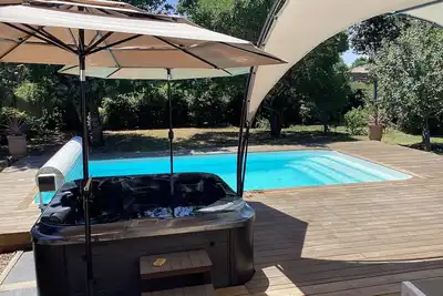 Image de Villa au bassin d'Arcachon à Arès. A 1, 7 km du bassin, 8km de l'océan plage.