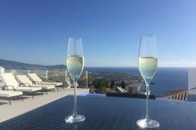 Image de Stunning views of the Mediterranean