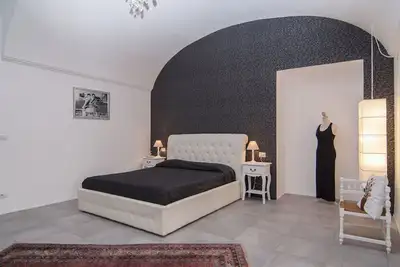 Image de B&B Turin Très Chic. In the historic center with its own entrance