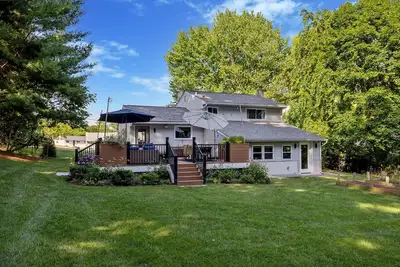 Image de Stylish 4br Home w/ Ev Charger | Fam & Pet Ready