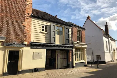 Cosy Apartment Sleeping 2 Close to City Centre