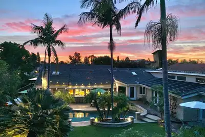 Image de Gorgeous home with a resort-like setting