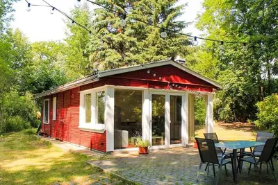 Image de Enjoy your vacation on a spacious private property right by the water