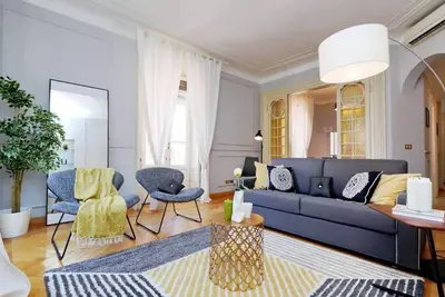 Image de Altido Fabulous Family Apt for 6 w/Terrace in Brera