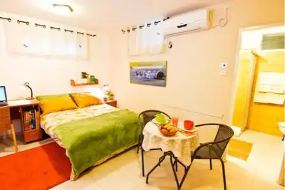 Image de Haifa carmel-Charming Private unit