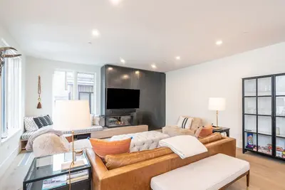 Image de San Juan 103- Newly-Built, Masterfully Finished Jewel near Gondola, Shops, Resta