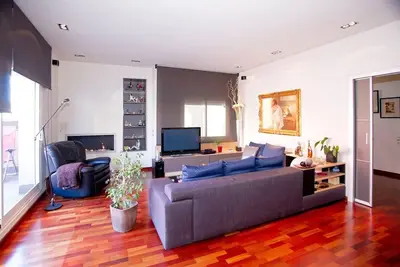 Image de Spectaculaire moderne Uptown Duplex