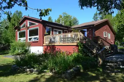 Image de Manitoulin Waterfront Cottage on Lake Huron - With Sauna