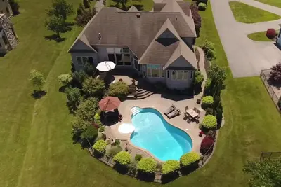 Image de Amazing Waterfront Home