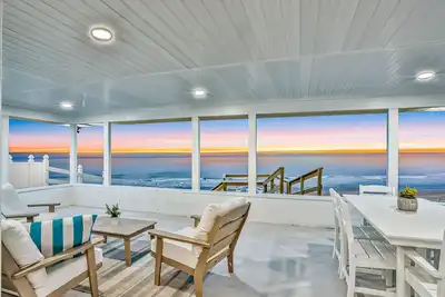 Image de Beachfront home w/ private lanai and deck - walk to the beach