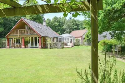 Image de 4 chambres à coucher à Wroxham