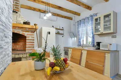 Image de Appartement de deux chambres avec la terrasse Zadar (A-18098-c)