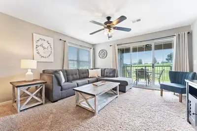 Image de Clean & Spacious 2br/2ba. Gated resort with amenities