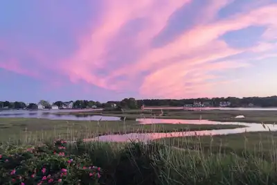 Cottage on Salt Water Creek