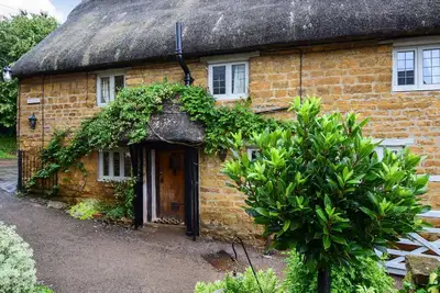 Image de Suncroft - sleeps 8 guests in 3 bedrooms