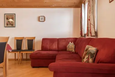 Image de Appartement 'Ladinser Hof Reiterstube' avec vue sur la montagne, jardin partagé et Wi-Fi