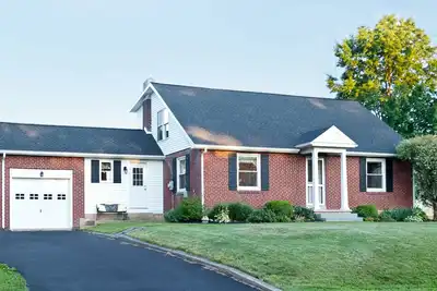 Image de Translators Cottage: Family-friendly Stay in Lancaster County