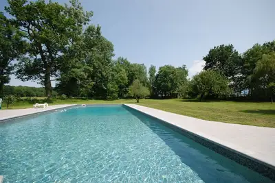 Image de Splendid rural Chateau / Manor house with a pool for your big family vacation