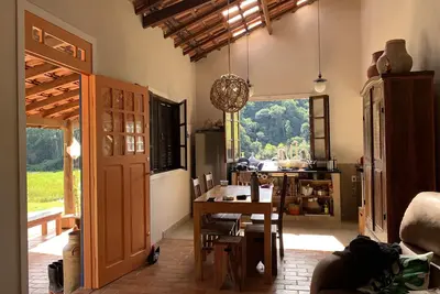 Image de Very charme and comfort in the rock, in the paradise of Cunha.