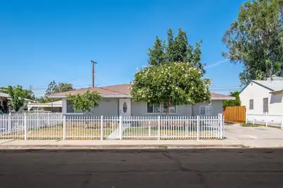 Image de Conveniently located to Airport and Downtown