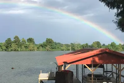 Image de Pier Happiness on Lake Concordia Lakefront Rental! !