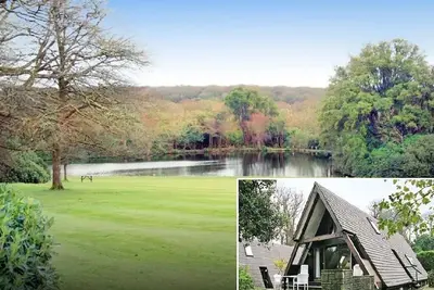 Image de Exceptional 3-bedroom lodge on spacious country estate. Free gym, pool & more.