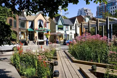 Image de Amazing 3 bedrooms Apartment Yonge/Finch/Sheppard. 10 mins walking to Subway sta