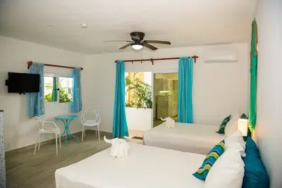 Image de Eco Luxury Deluxe Suite 2 Double beds Infinity pool