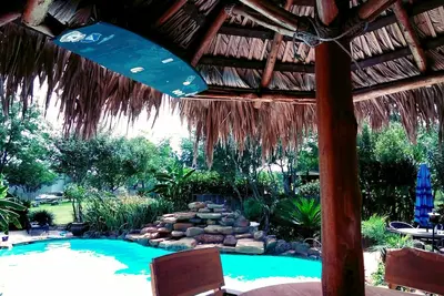 Image de Tropical Resort Style Compound