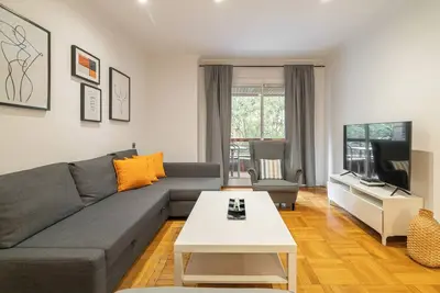 Image de Modern apartment w/ balcony and hot tub