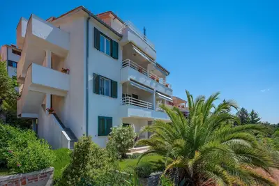 Image de Appartement d'une chambre avec le balcon Rabac, Labin (A-17739-a)