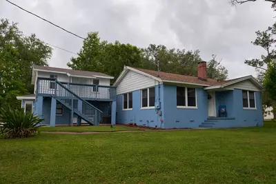 Image de Entire House-Sleeps 7-South Jacksonville Gem