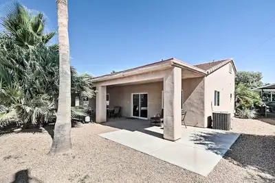 Image de Sun-Soaked Colorado River Haven - Walk to Beaches!